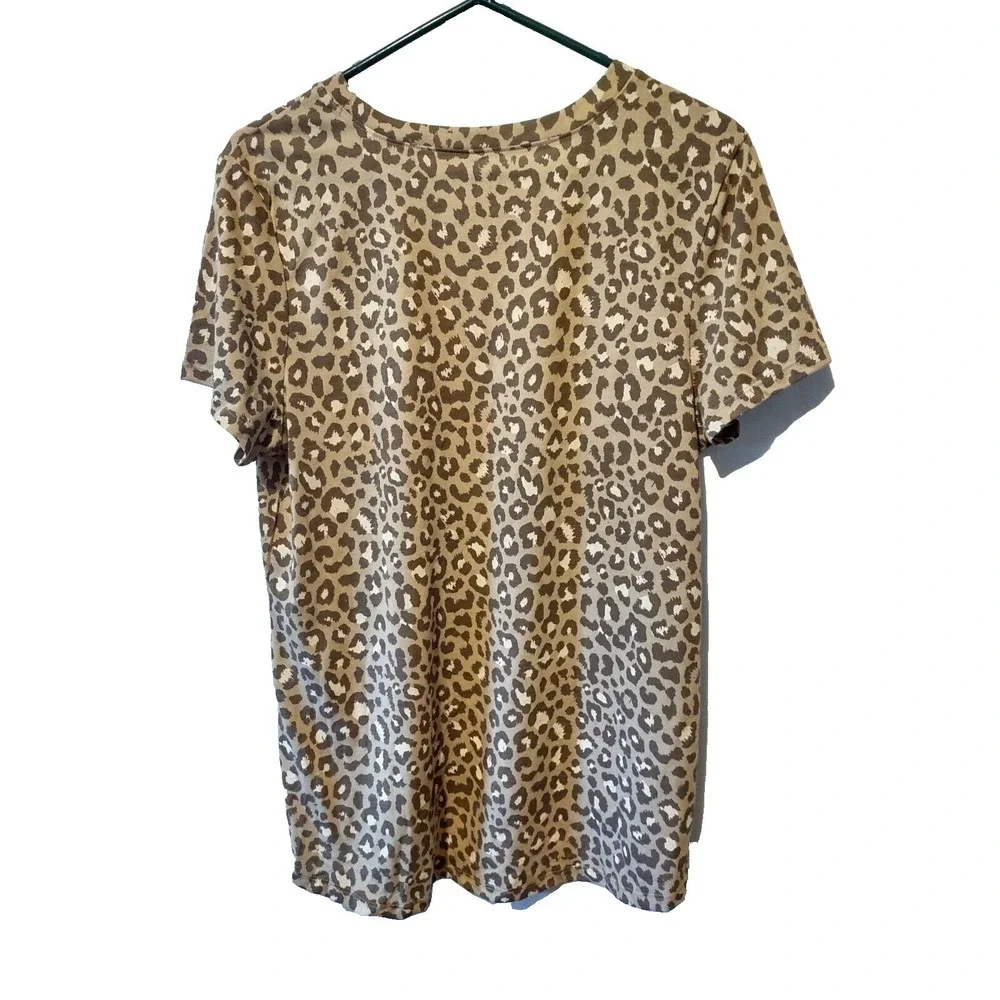 Zoe + Liv Top Women XXL Leopard Print Boho Streetwear Tan Brown High Low T-Shirt